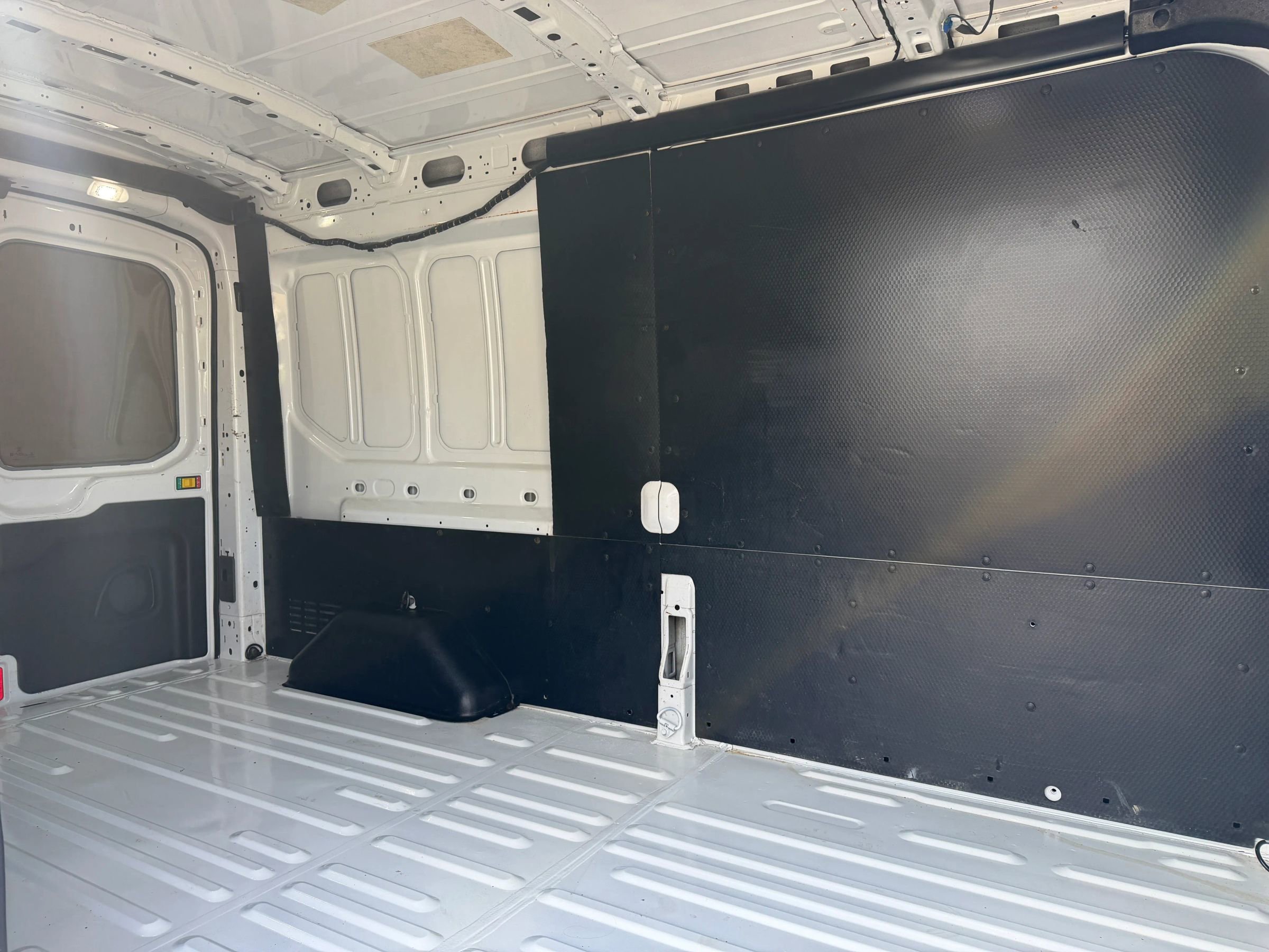 Used 2020 Ford Transit 250 Medium Roof w/ Load Area Protection Package RWD image 17