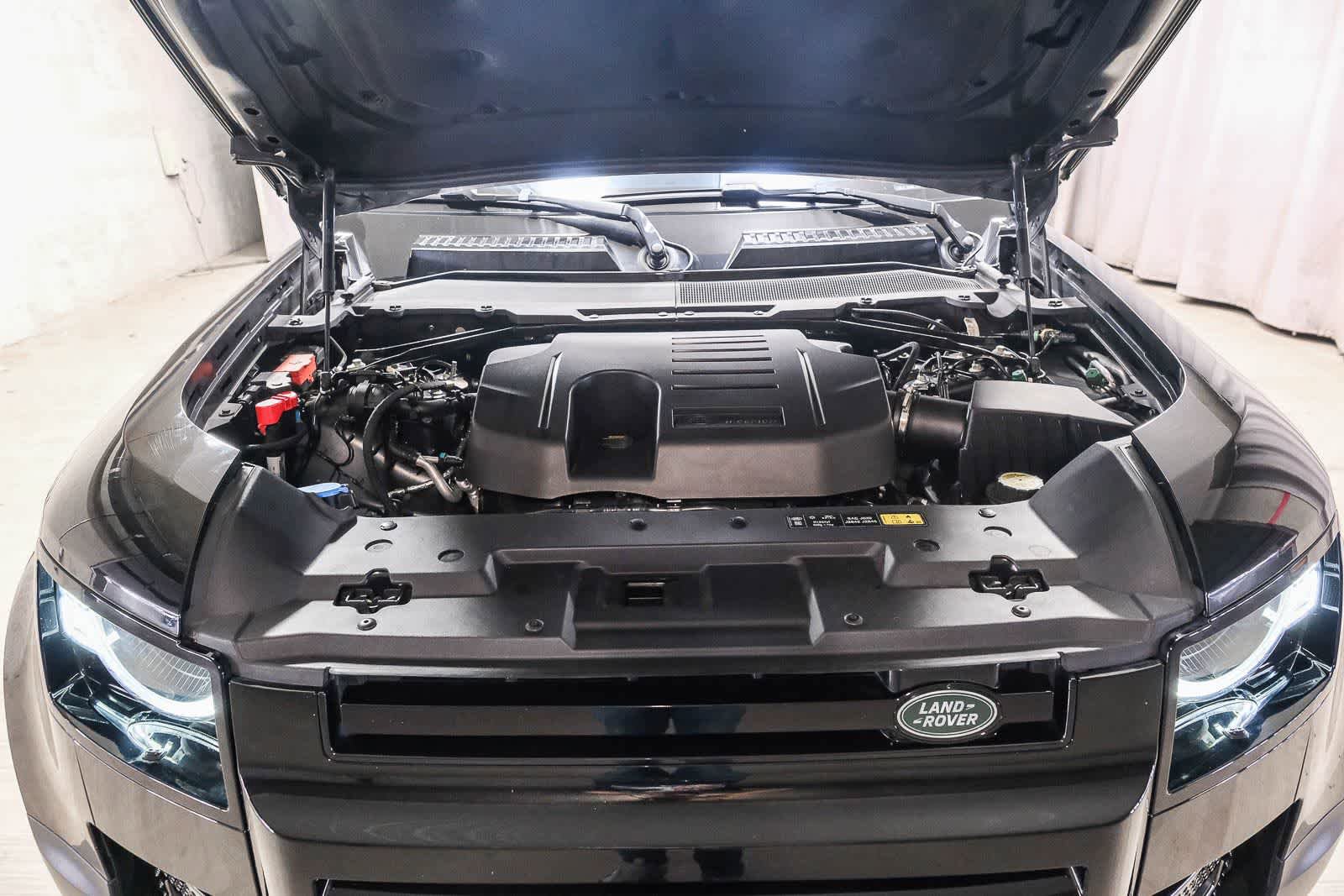 Used 2022 Land Rover Defender 110 SE image 42