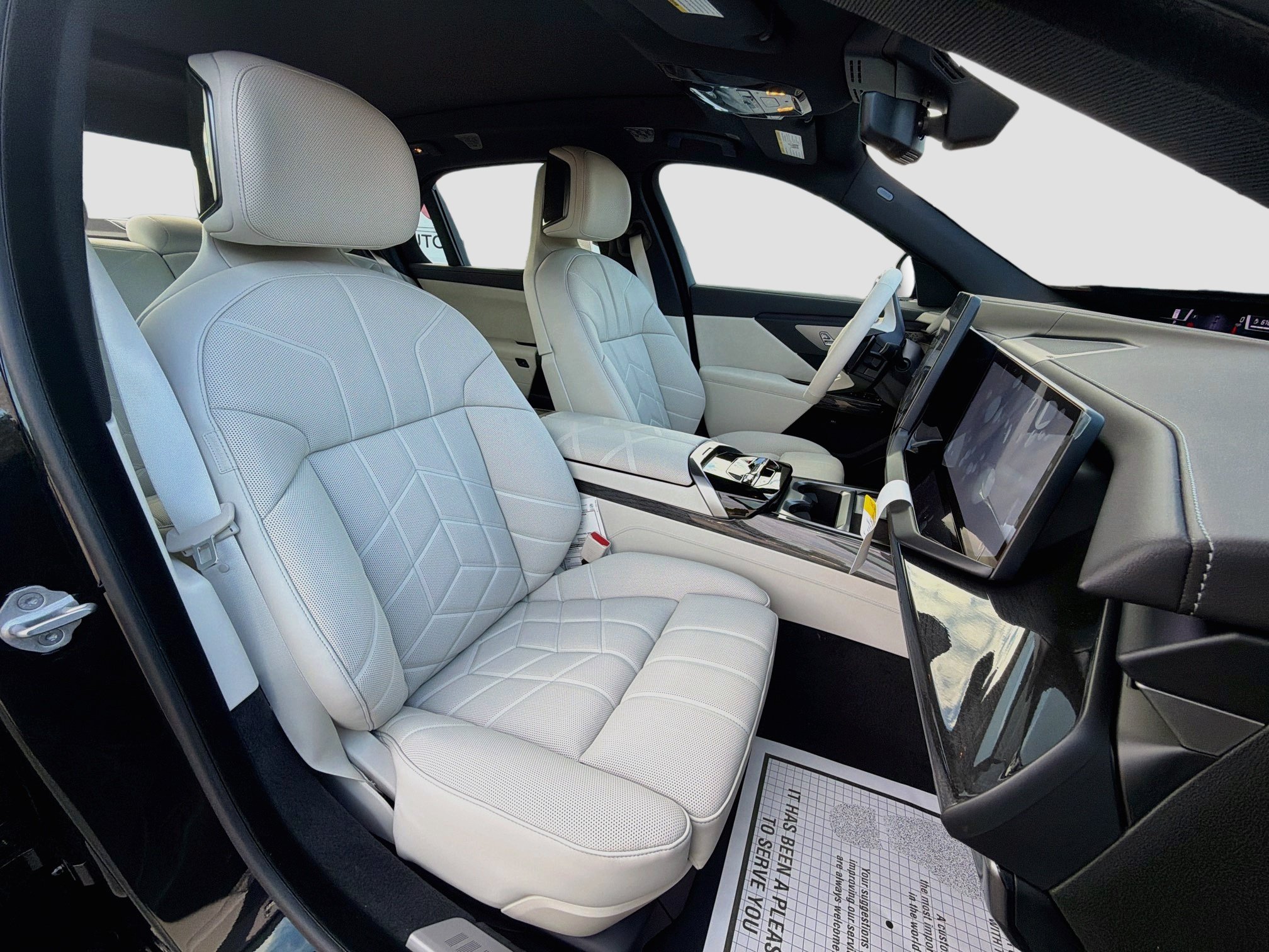 New 2027 BMW 740i w/ Executive Package RWD image 15