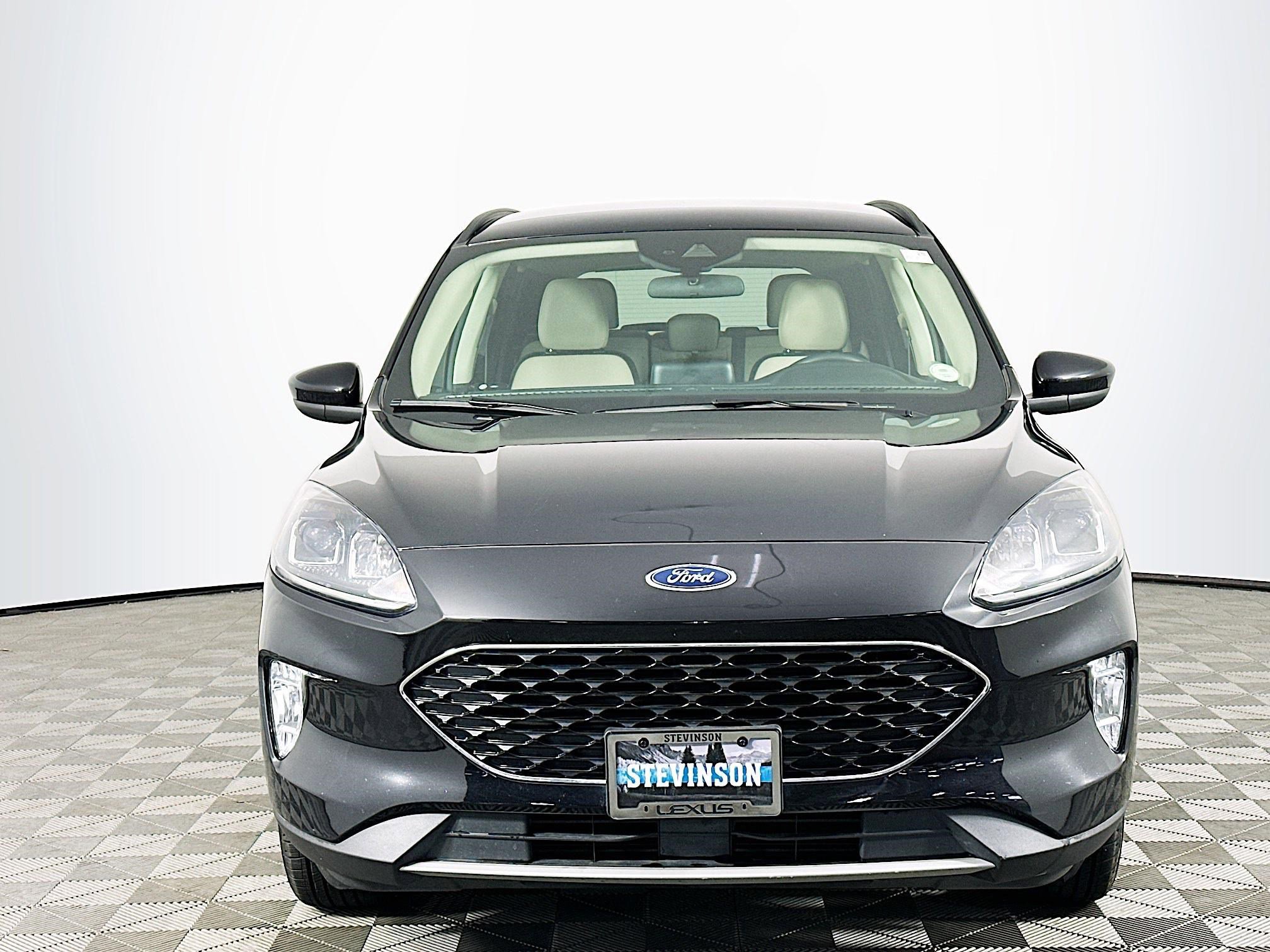 Used 2020 Ford Escape SEL image 2
