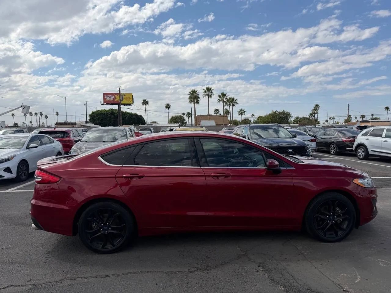 Used 2019 Ford Fusion SE w/ Equipment Group 151A FWD image 12
