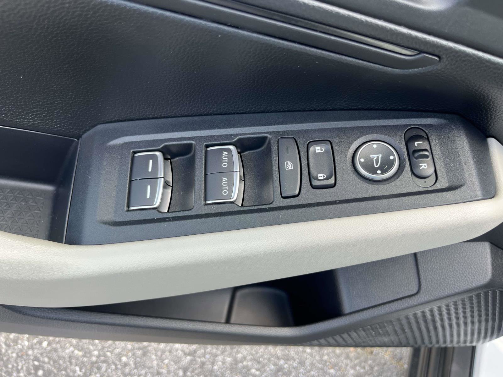 Certified 2025 Honda Accord LX image 11