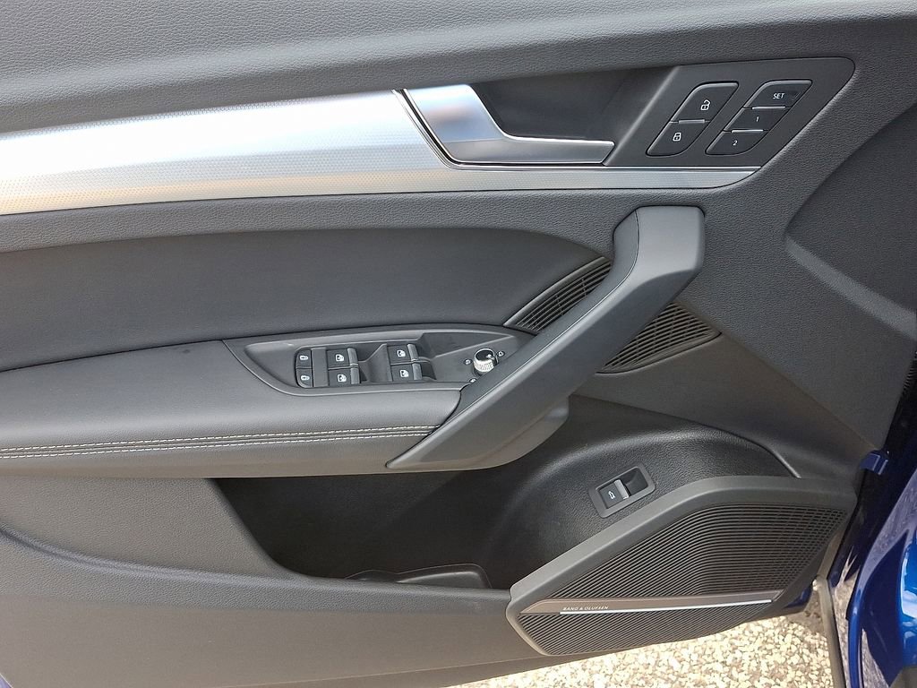 Certified 2025 Audi Q5 2.0T Premium Plus w/ Premium Plus Package image 13