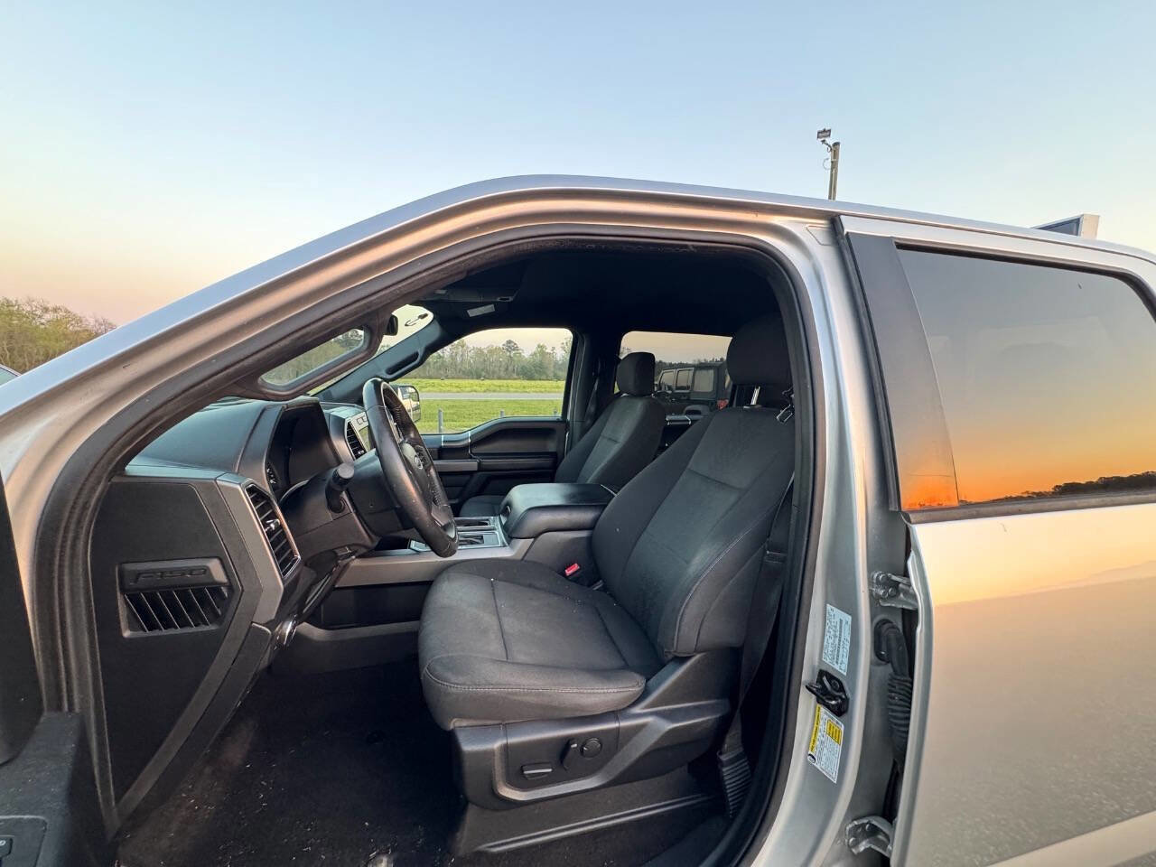 Used 2019 Ford F150 XLT w/ Equipment Group 302A Luxury image 15