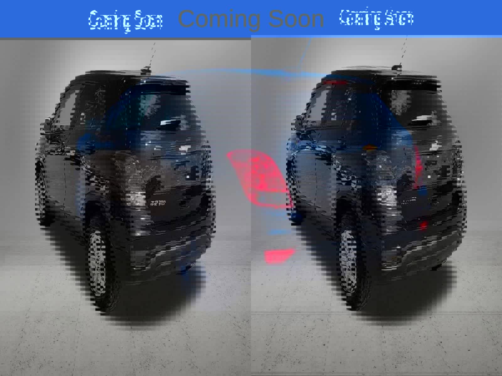 Used 2021 Chevrolet Trax LS w/ Tint and Cruise Package image 4