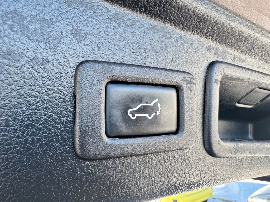 Used 2016 Subaru Forester 2.5i Limited image 11