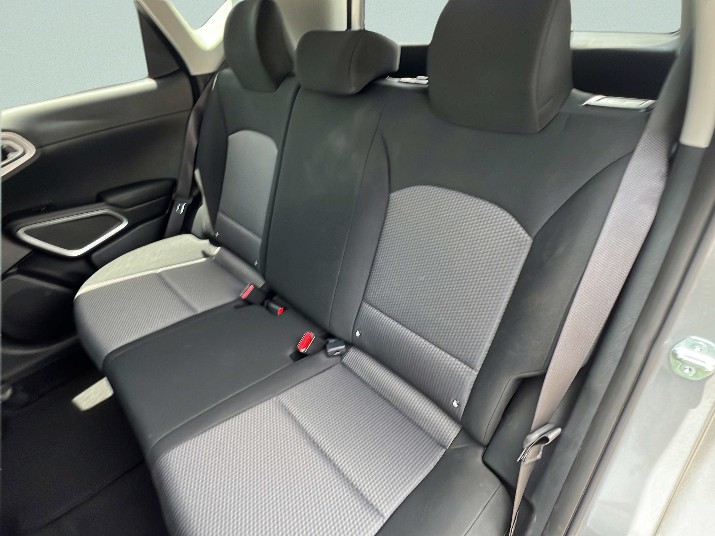 Certified 2025 Kia Soul LX w/ LX Technology Package FWD image 10