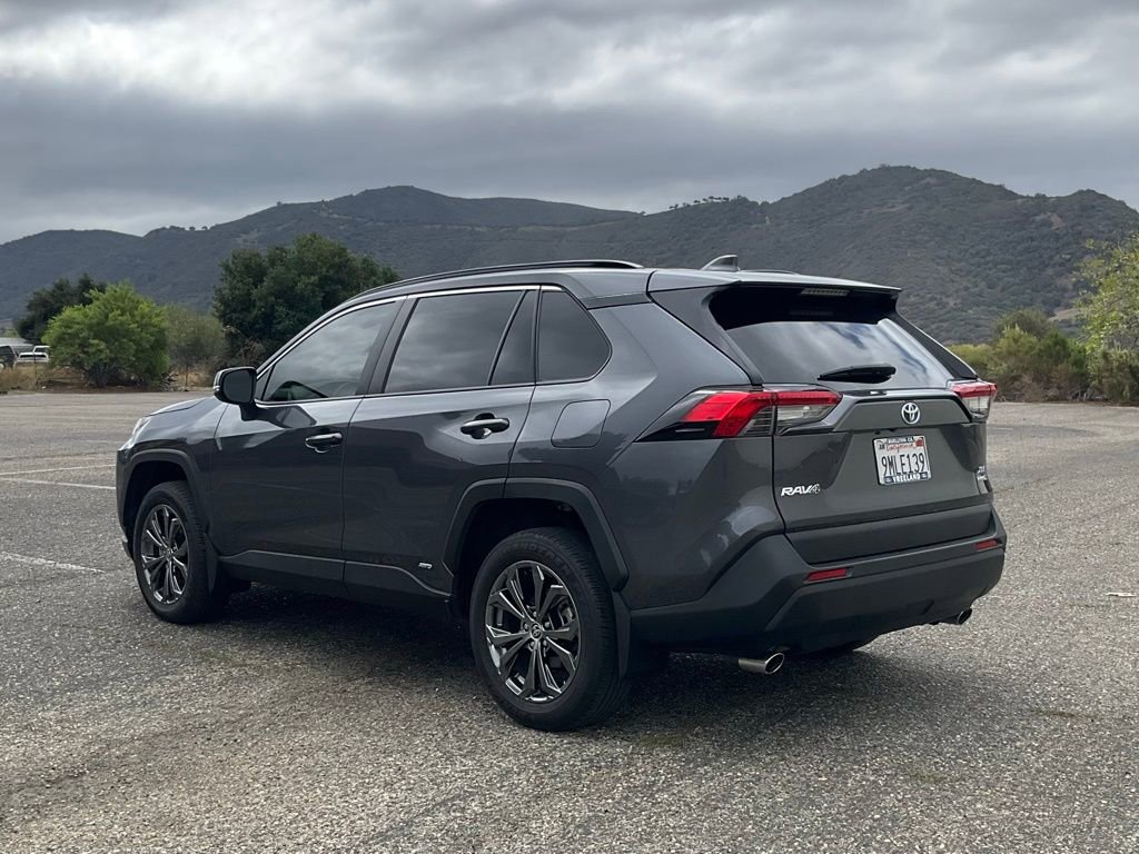Used 2024 Toyota RAV4 XLE Premium image 4