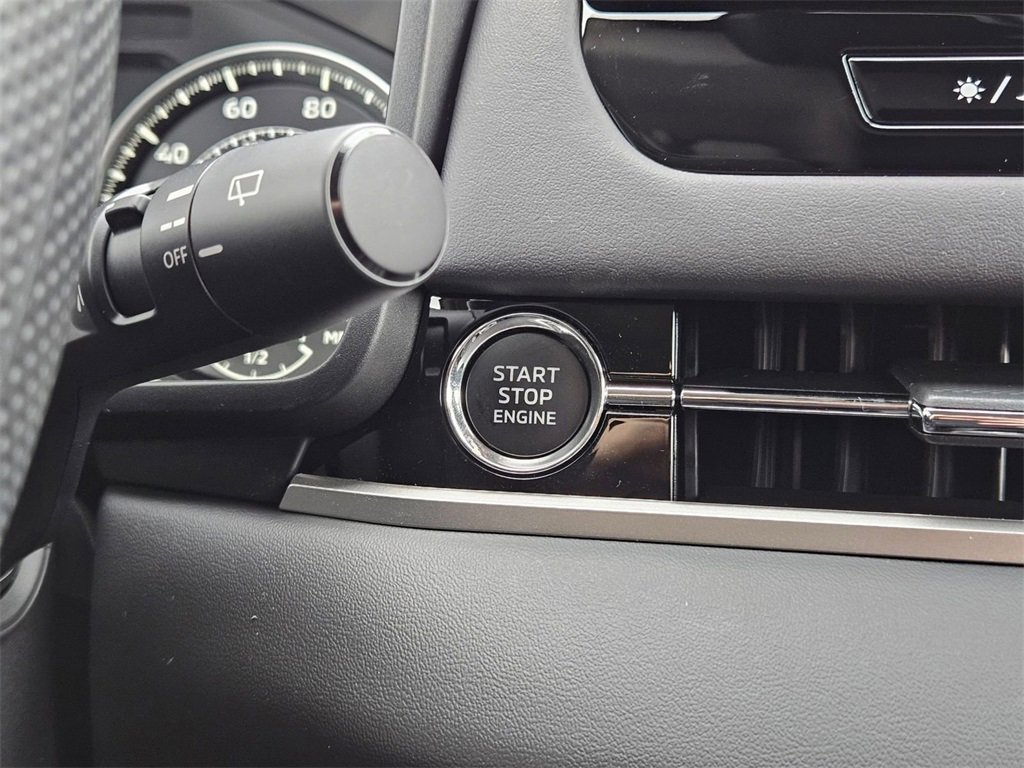 New 2025 Mitsubishi Outlander ES image 21