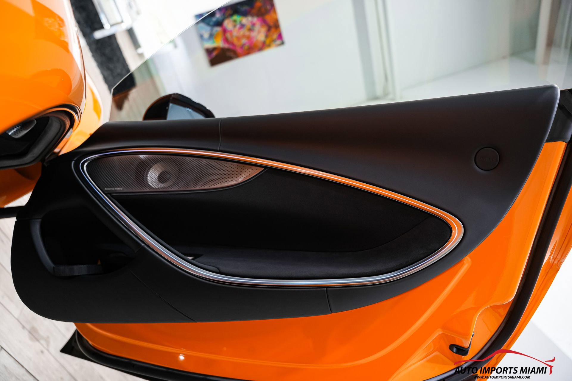 Used 2023 McLaren Artura image 48