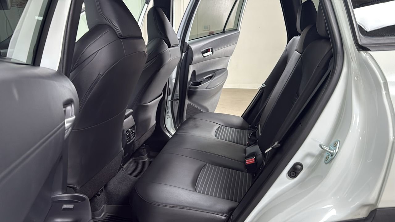 Certified 2024 Toyota Corolla Cross XSE w/ Convenience Package image 15