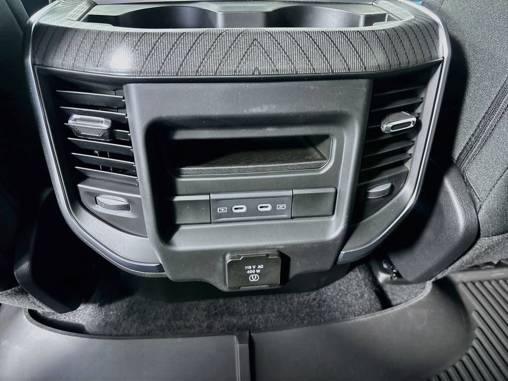 New 2026 RAM 1500 Big Horn AWD/4WD image 18