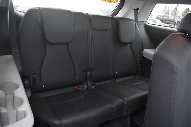 Certified 2024 Kia Carnival LX image 13