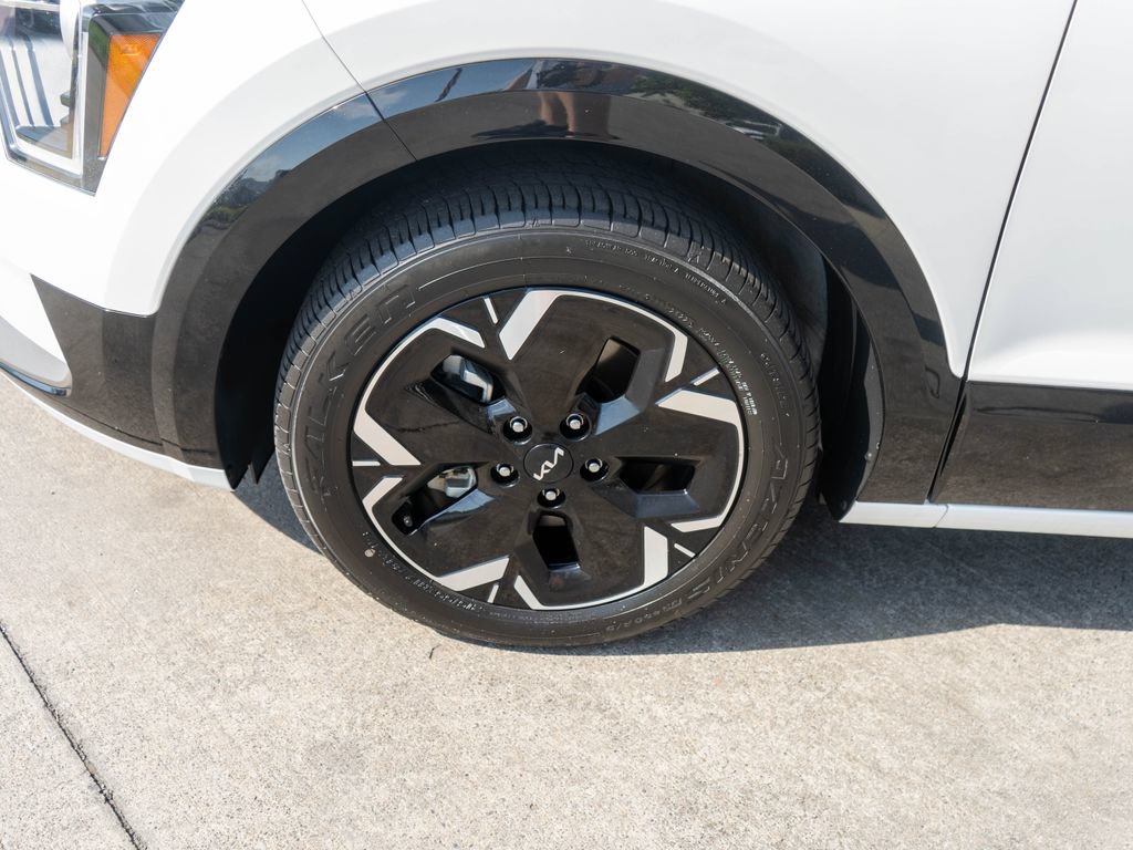 Certified 2023 Kia Niro Wind w/ Wind Preserve Package FWD image 27