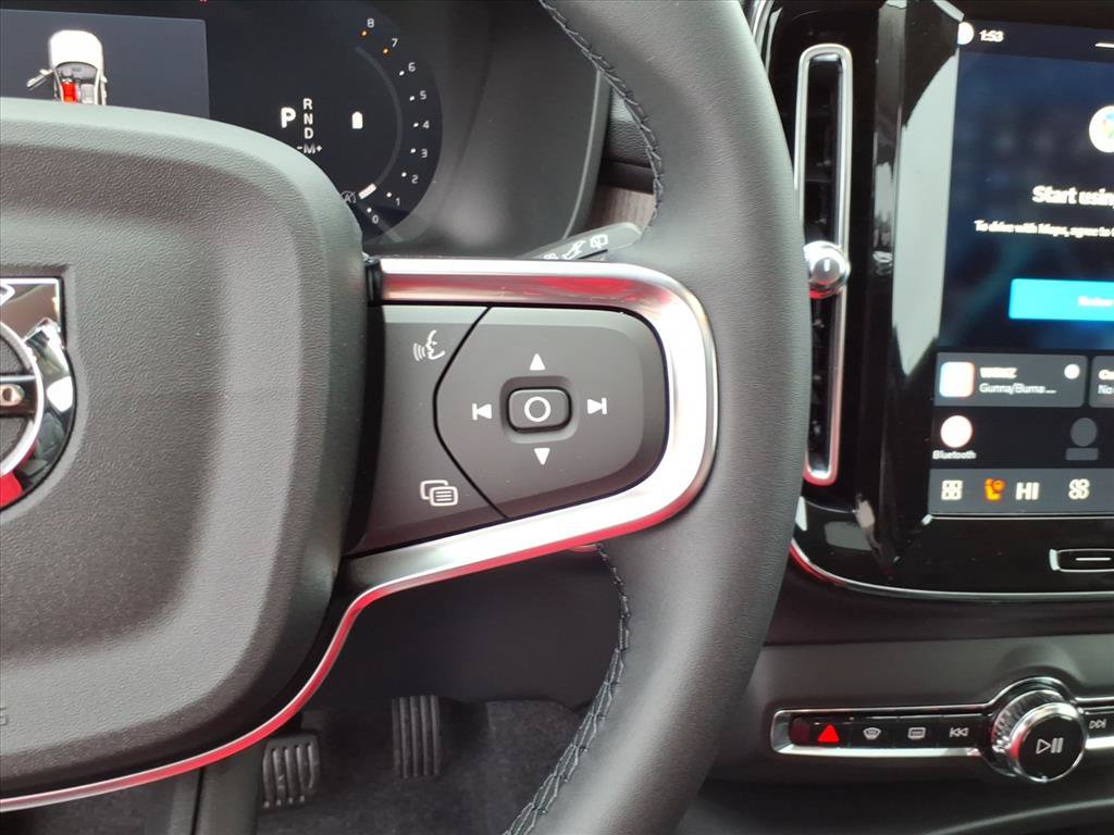 Certified 2026 Volvo XC40 B5 Plus w/ Climate Package AWD/4WD image 16
