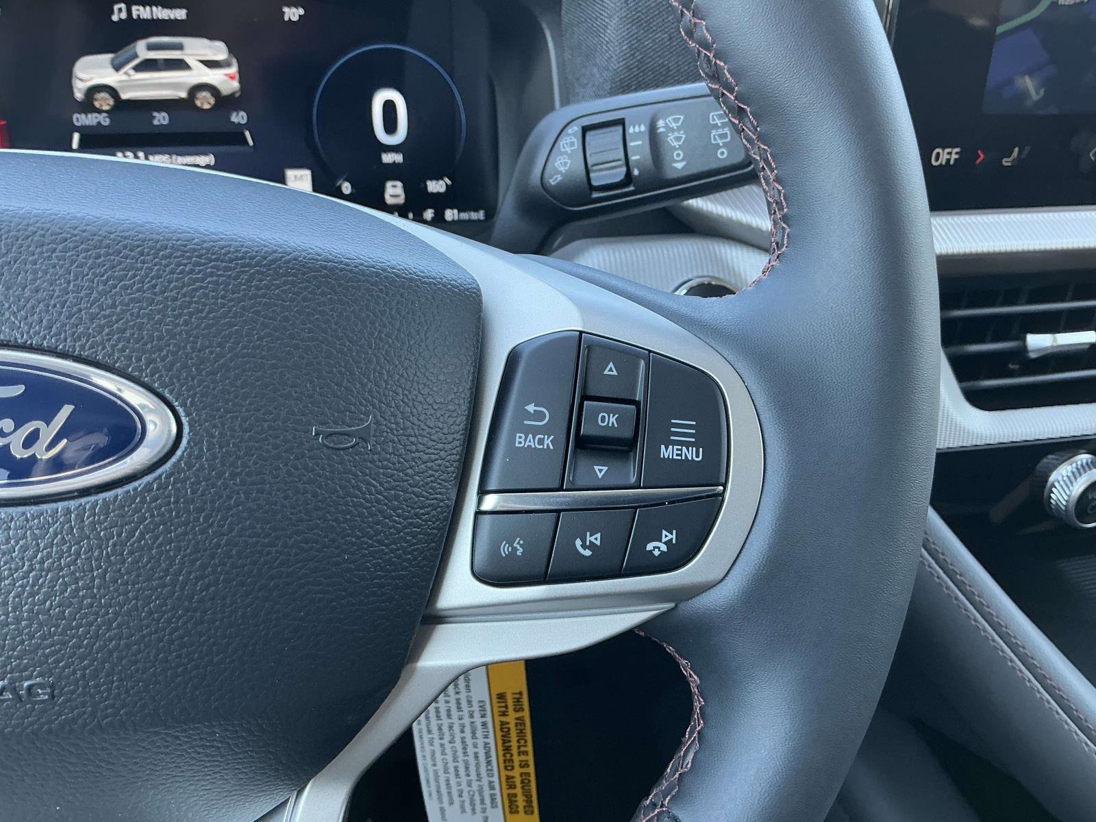 New 2025 Ford Explorer Active image 18