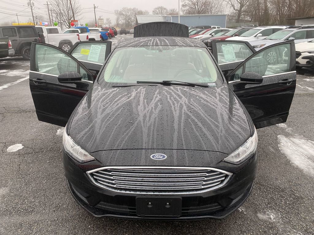 Used 2018 Ford Fusion S image 28
