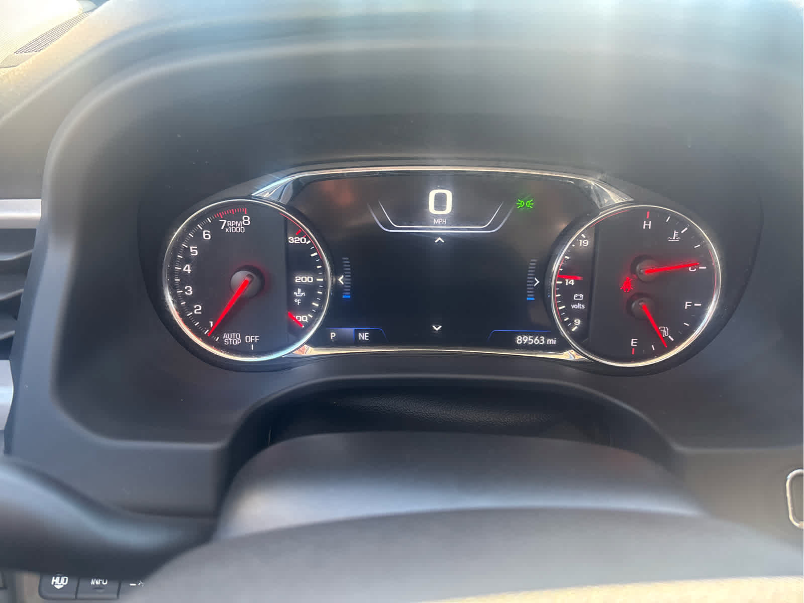 Used 2021 GMC Acadia Denali w/ Denali Ultimate Package AWD/4WD image 18