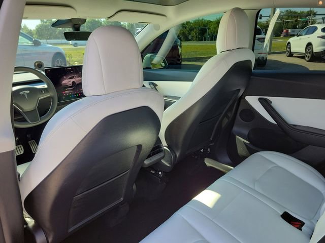 Used 2022 Tesla Model Y Performance image 11
