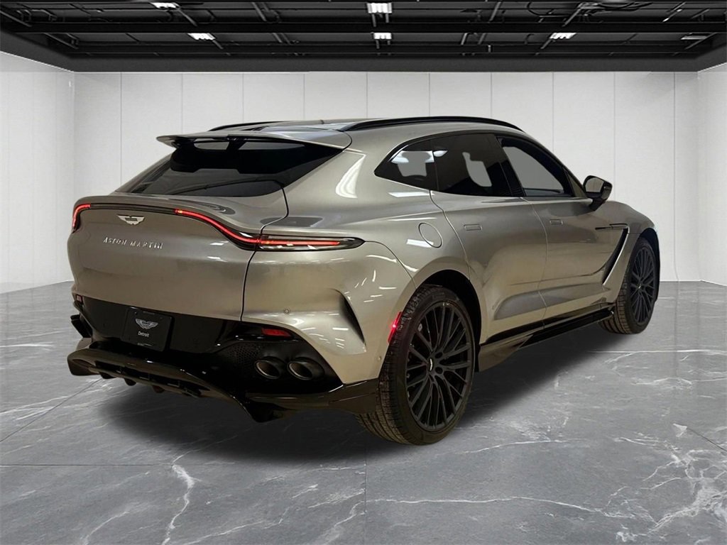 New 2026 Aston Martin DBX 707 image 10