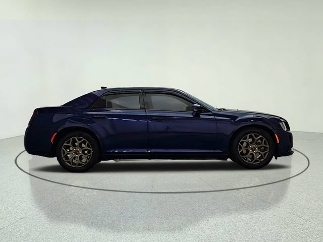 Used 2017 Chrysler 300 S w/ 300S Premium Group AWD/4WD image 7