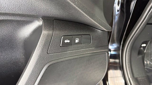 Used 2019 Honda Clarity Plug-In Hybrid image 14