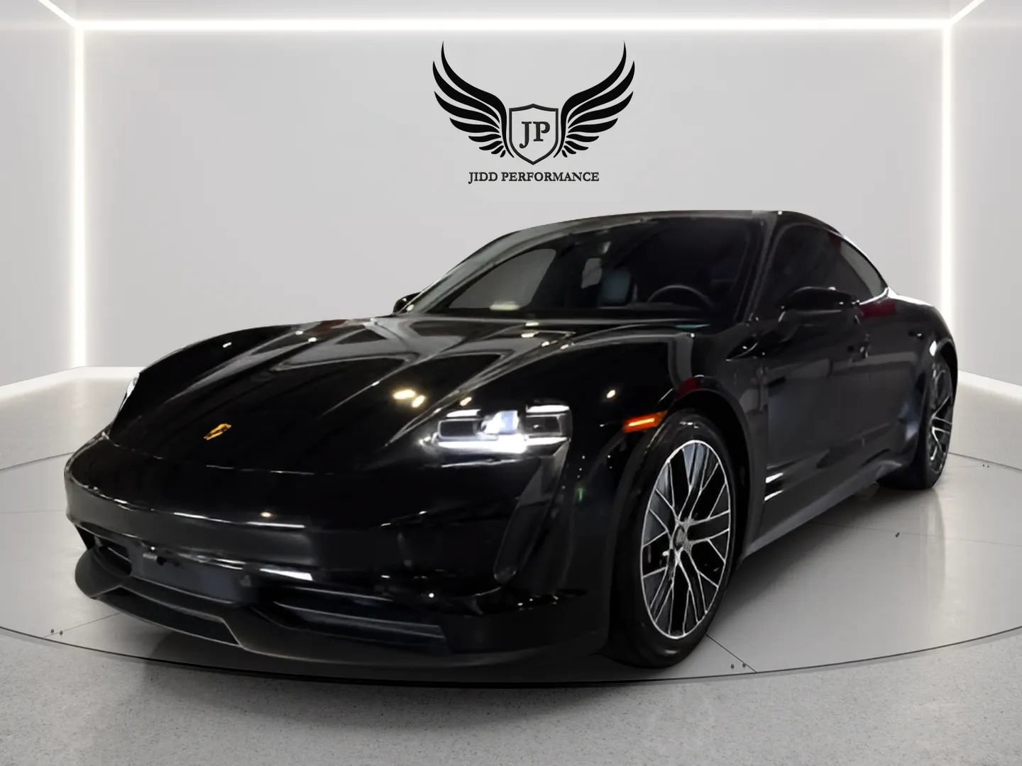 Used 2022 Porsche Taycan RWD image 3