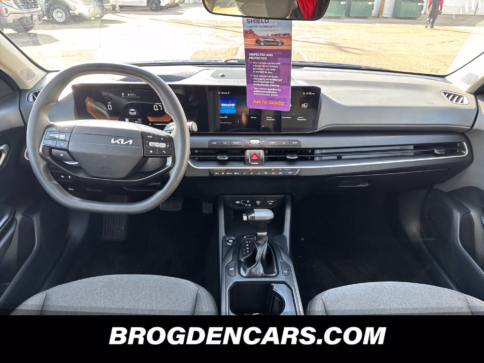 Used 2025 Kia K4 FWD image 9