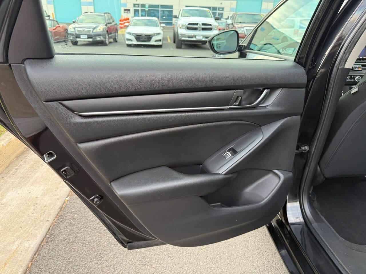 Used 2020 Honda Accord LX image 24