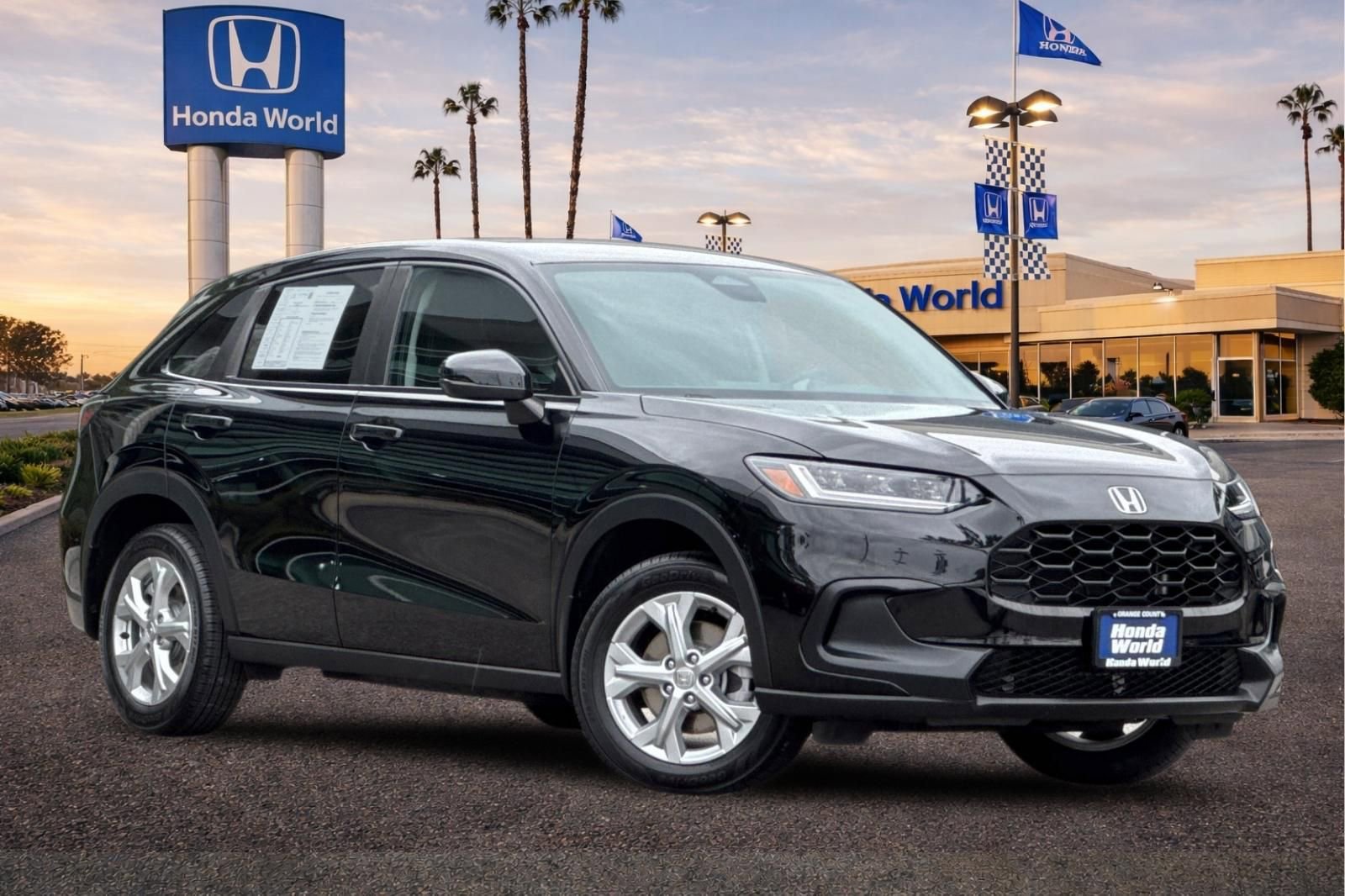 Certified 2023 Honda HR-V LX image 2