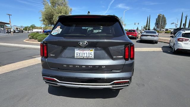 Used 2021 Kia Sorento EX w/ Panoramic Sunroof Package image 5