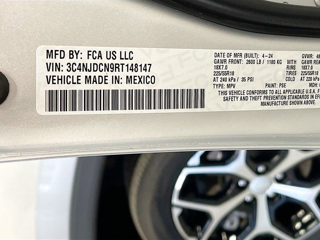 Used 2024 Jeep Compass Limited image 31