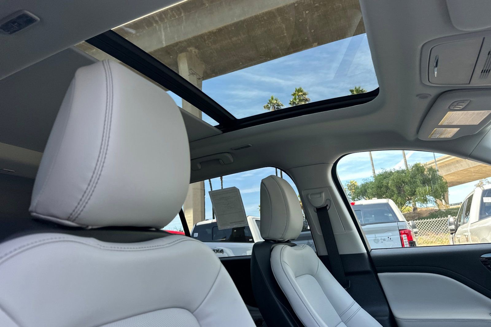 New 2026 Lincoln Aviator 2WD image 17