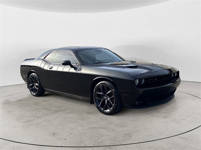 Used 2020 Dodge Challenger SXT w/ Blacktop Package image 7