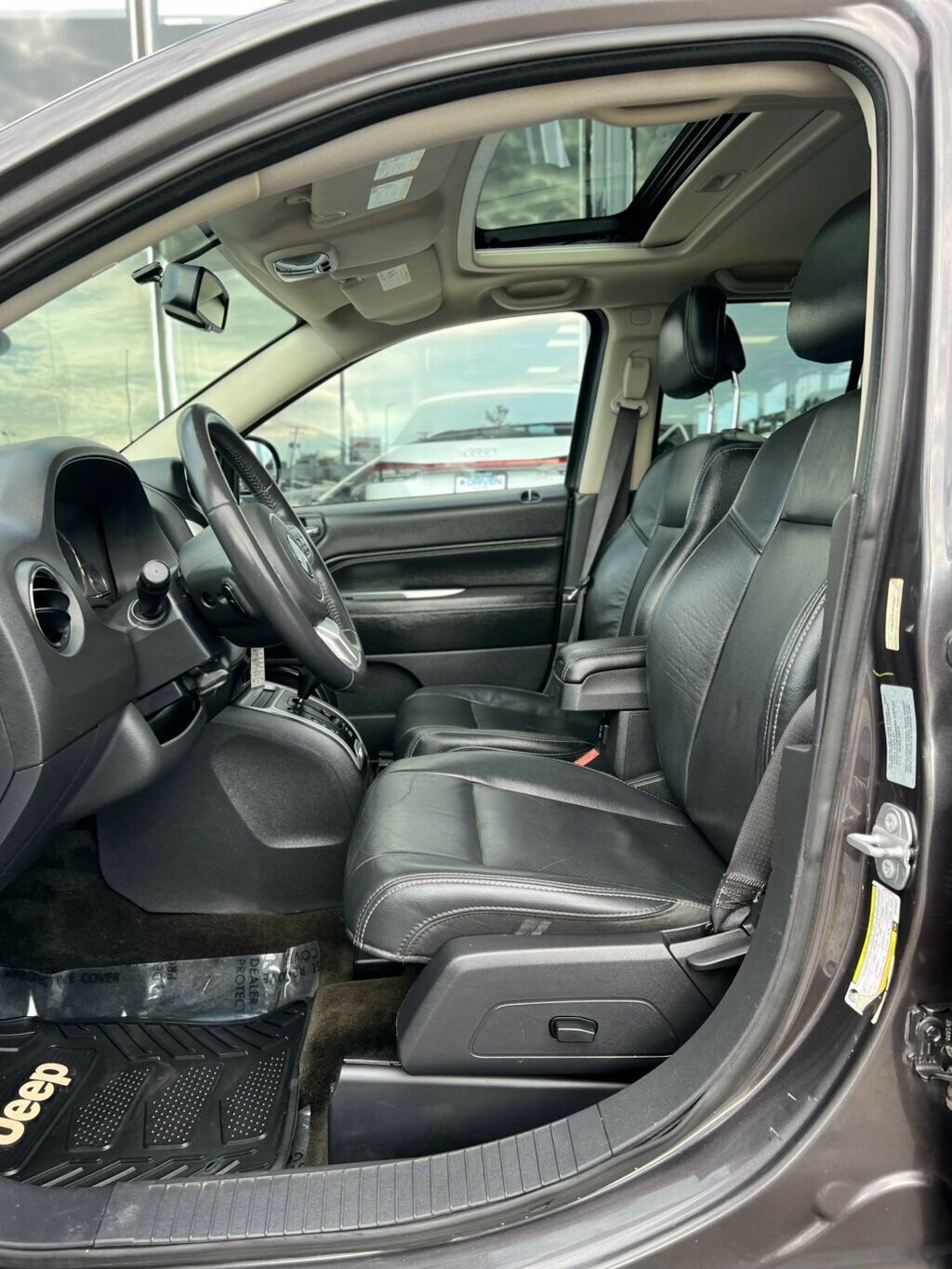 Used 2017 Jeep Compass High Altitude image 13