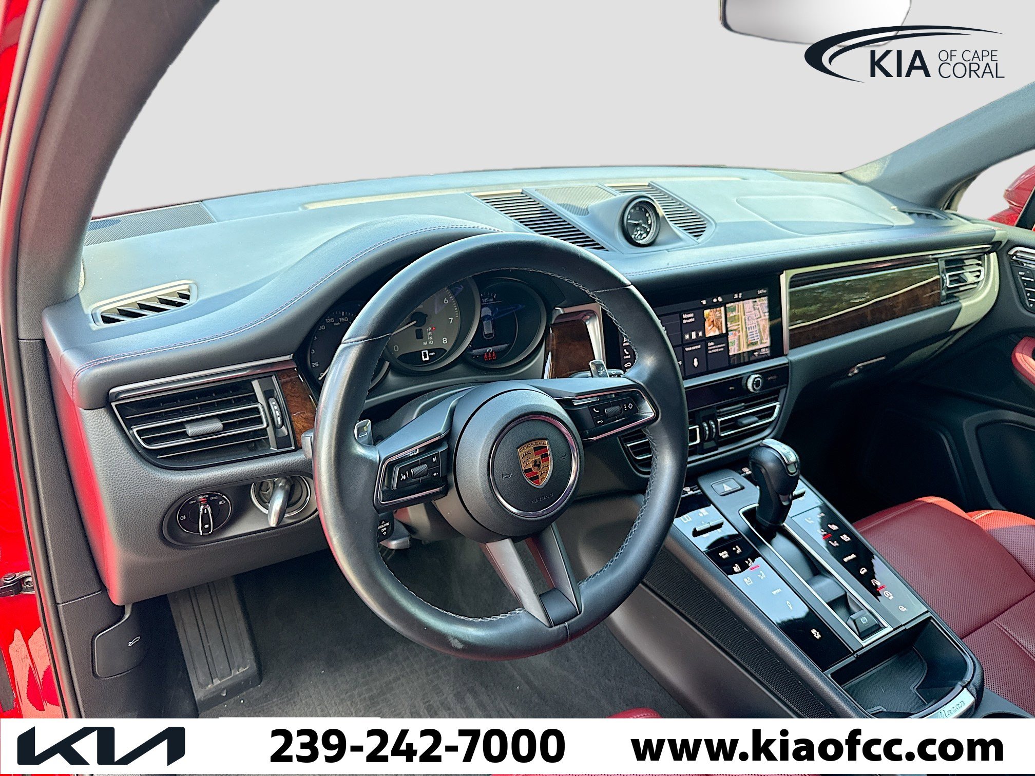 Used 2023 Porsche Macan S image 26
