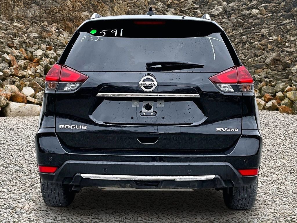 Used 2019 Nissan Rogue SV w/ Sun & Sound Touring Package image 4