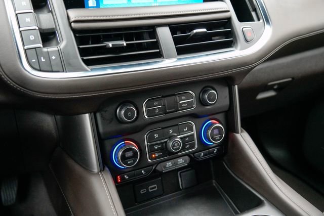 Used 2024 Chevrolet Suburban LT image 30