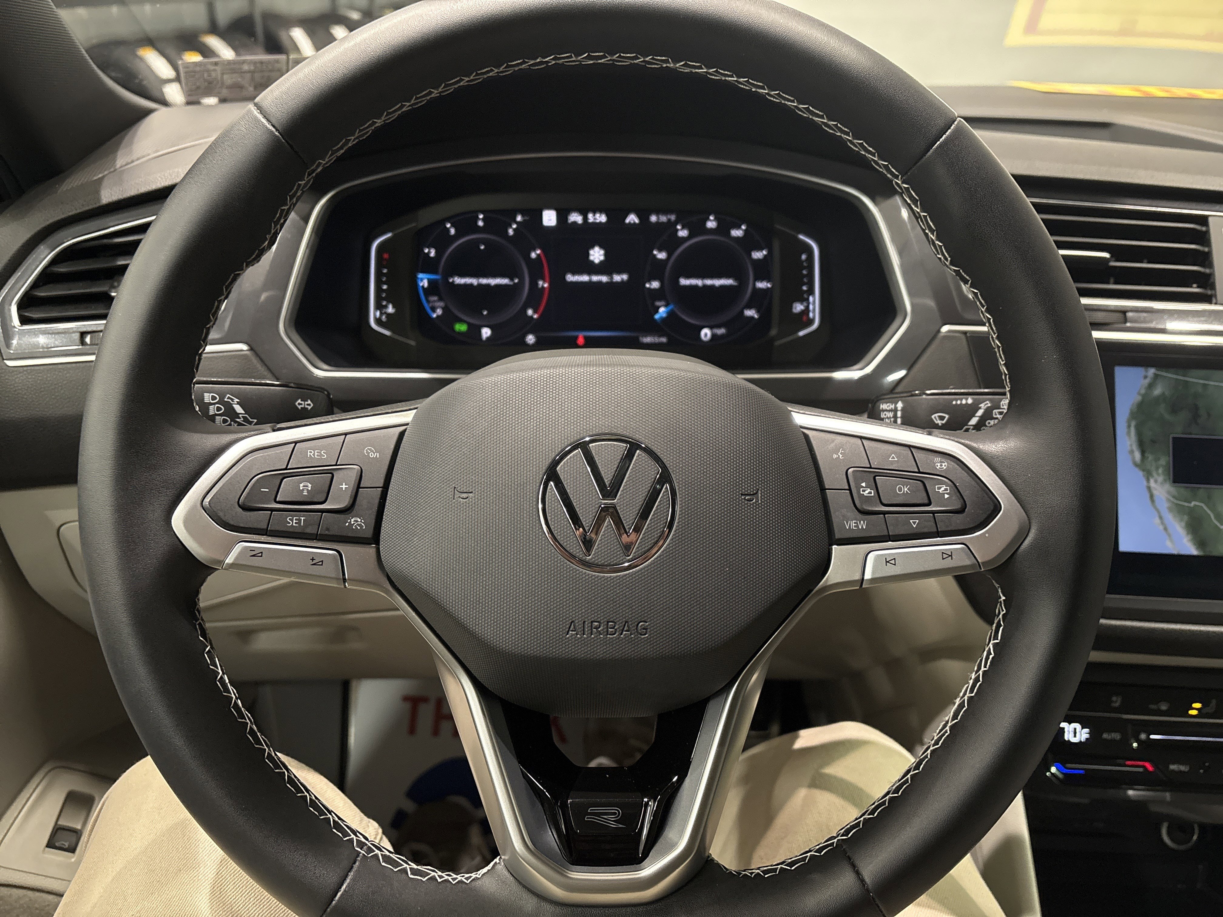 Used 2023 Volkswagen Tiguan SEL R-Line image 24