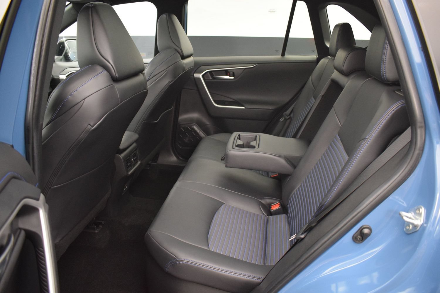 Used 2024 Toyota RAV4 XSE w/ Advanced Technology Package AWD/4WD image 13