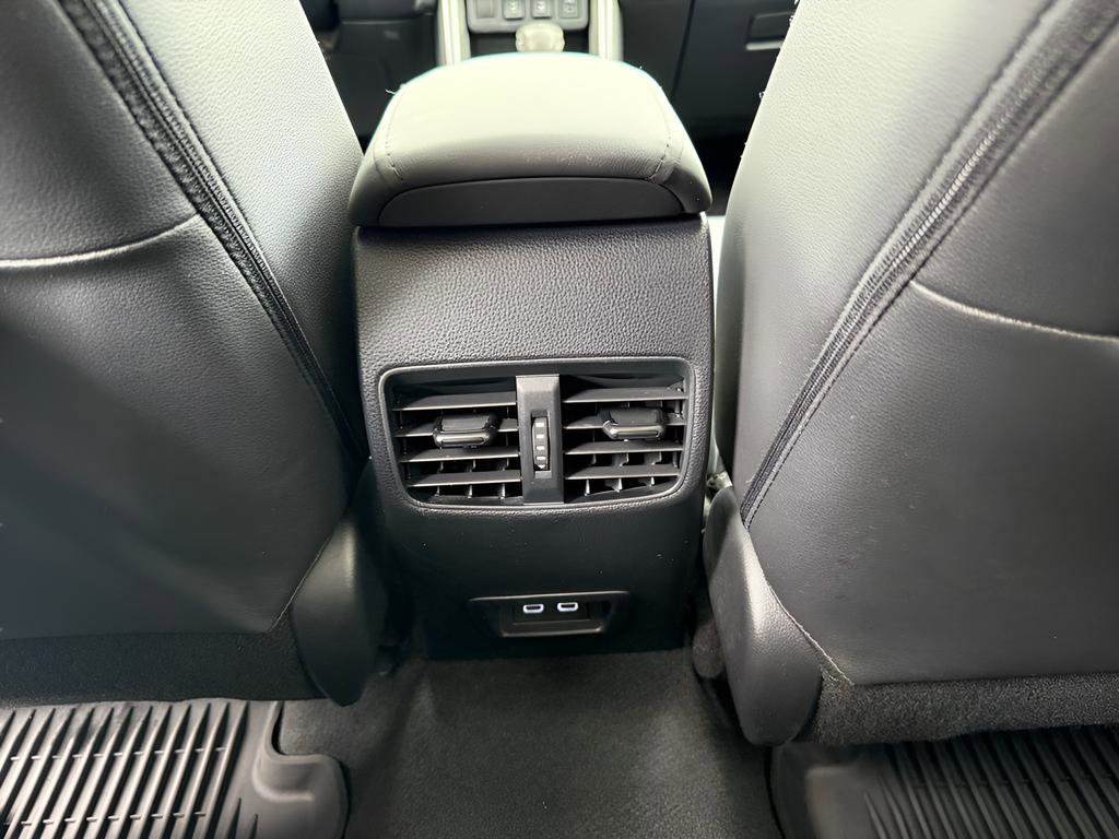 Used 2023 Toyota Corolla Cross XLE w/ Convenience Package AWD/4WD image 11