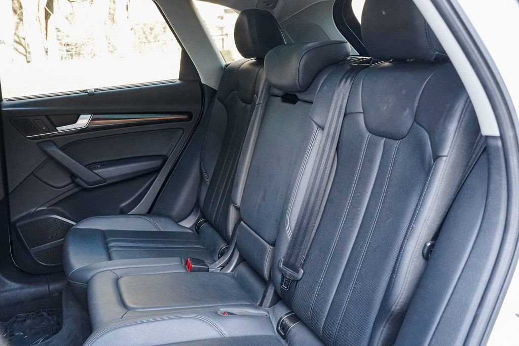 Used 2018 Audi Q5 2.0T Premium Plus w/ Premium Plus Package image 16
