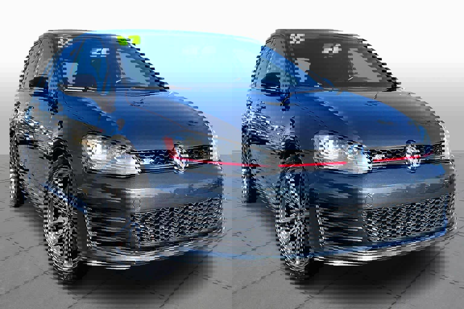 Used 2017 Volkswagen GTI Sport image 2