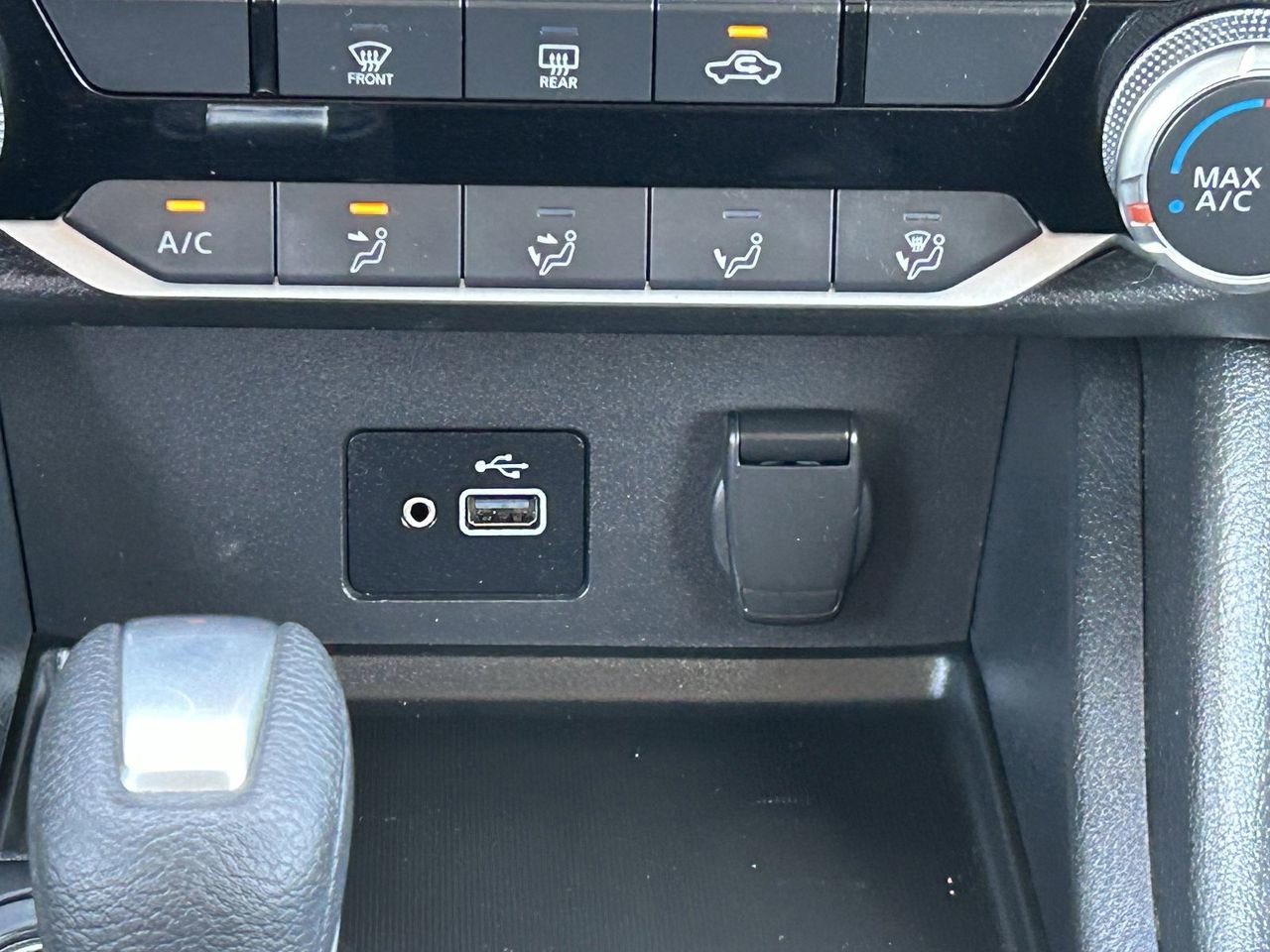 Certified 2021 Nissan Sentra S image 20