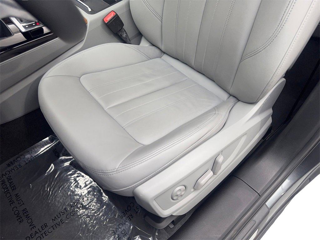 Used 2022 Audi Q5 2.0T Premium w/ Convenience Package image 30