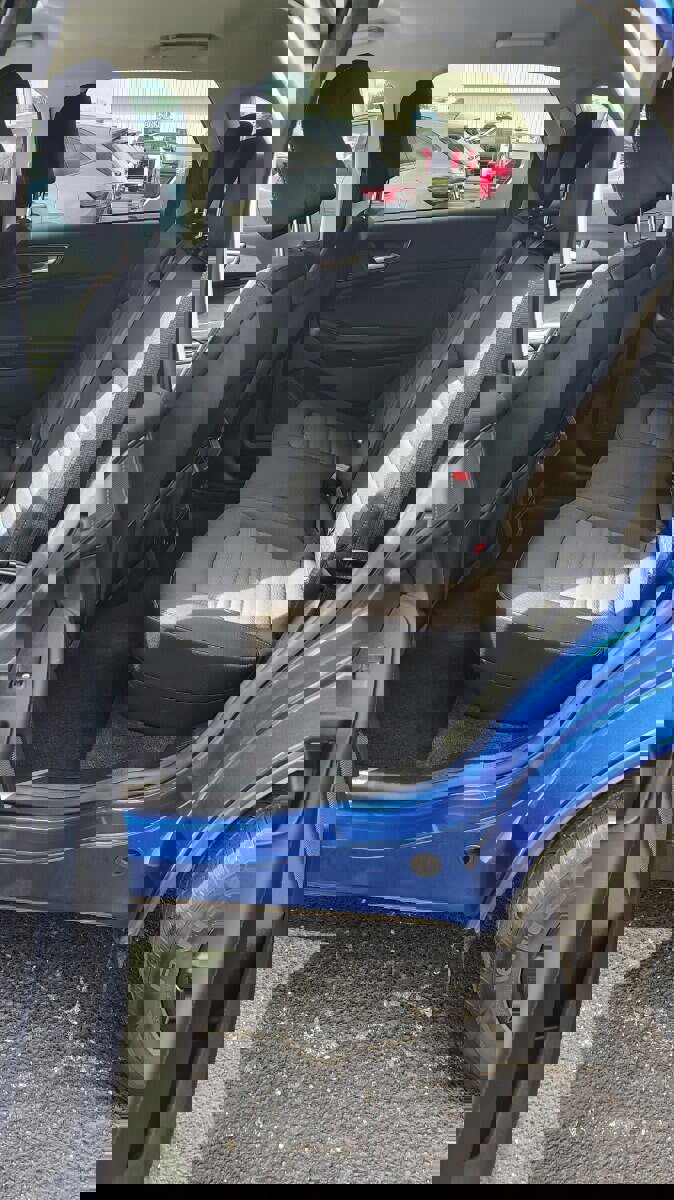 Used 2023 Ford Edge SE w/ Black Appearance Package AWD/4WD image 16