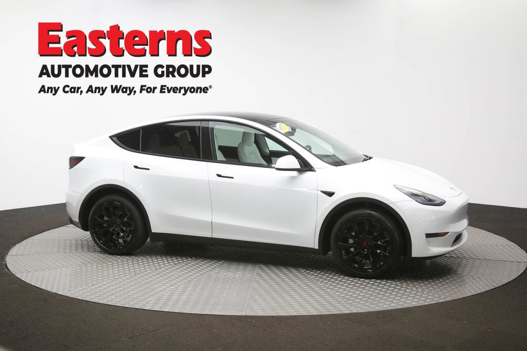 Used 2020 Tesla Model Y Long Range image 42
