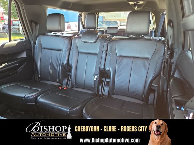Used 2019 Ford Expedition Max XLT w/ Equipment Group 202A AWD/4WD image 13