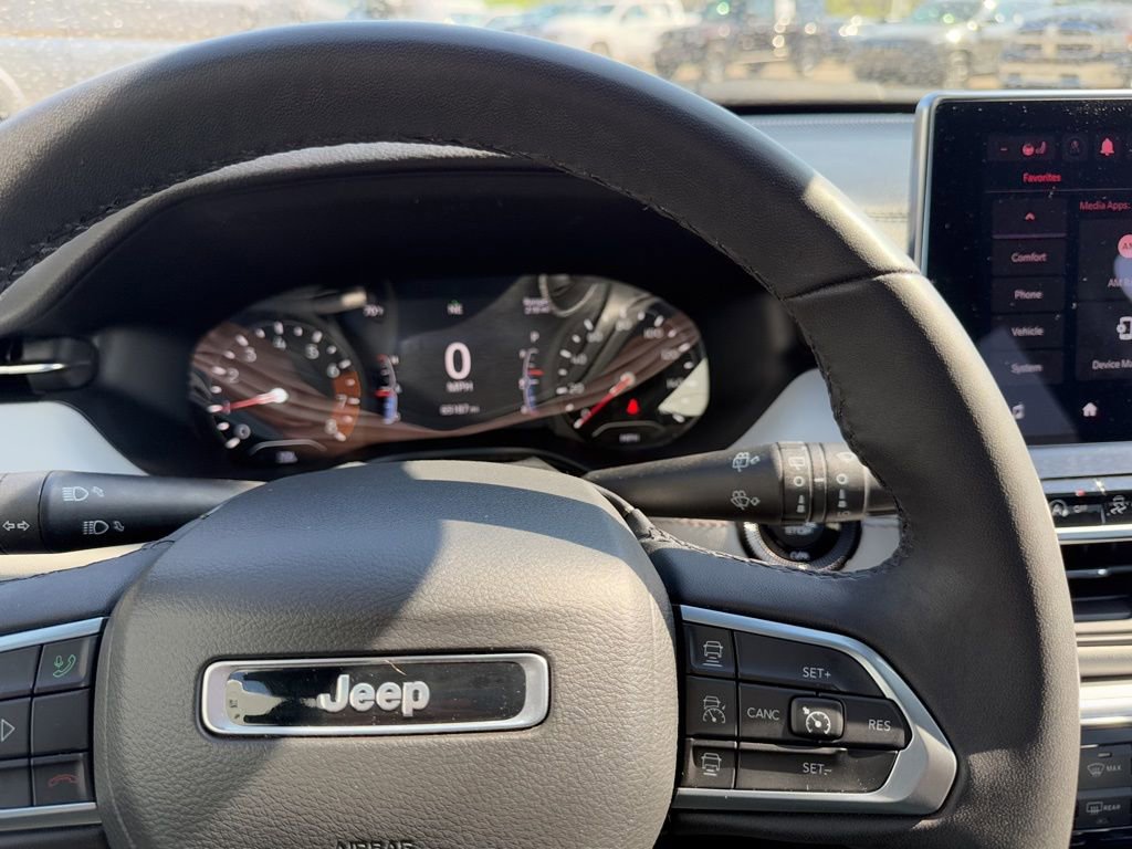 Used 2024 Jeep Compass Limited AWD/4WD image 25