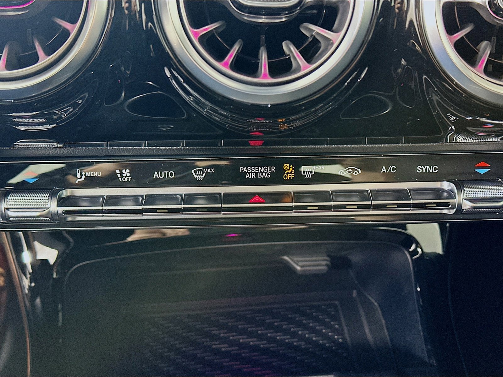 Certified 2025 Mercedes-Benz CLA 250 4MATIC image 20